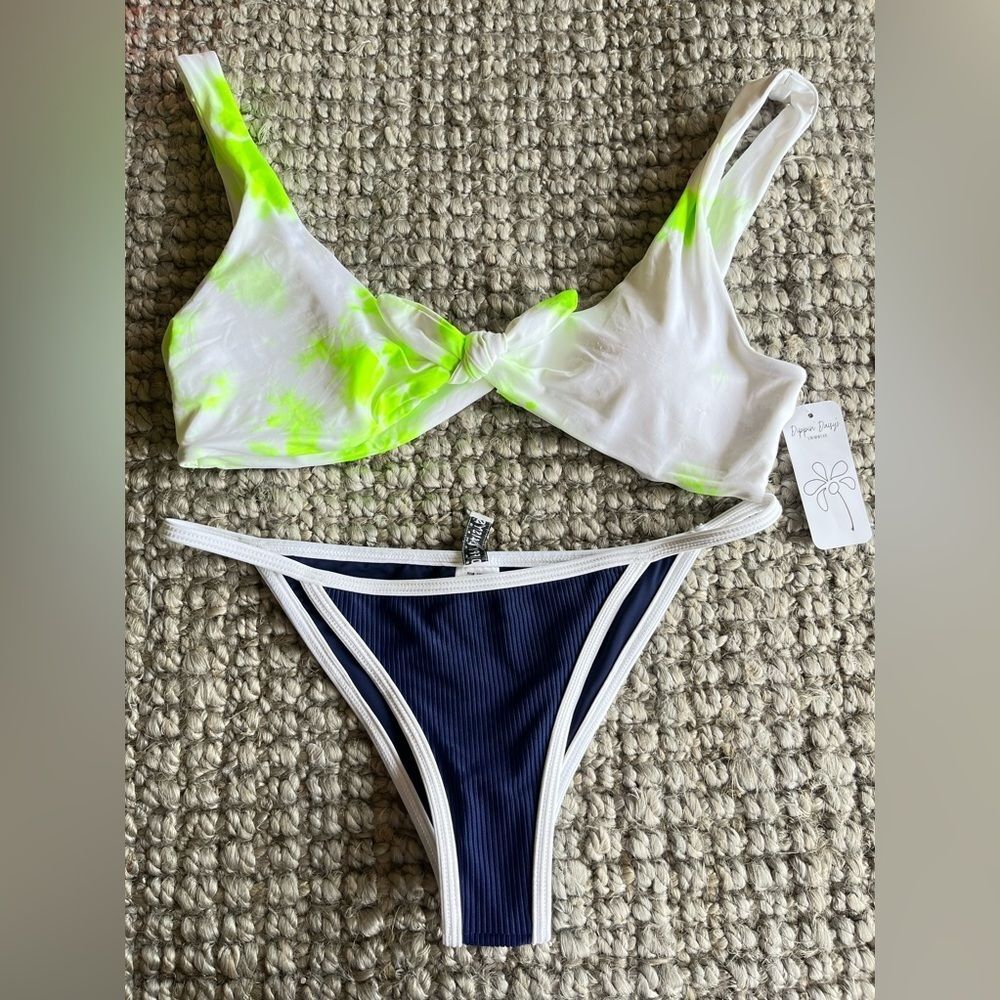 Buy 2 get 1 FREE Nwt Dippin’ Daisy’s navy ribbed bottom tie dye neon bow tie top